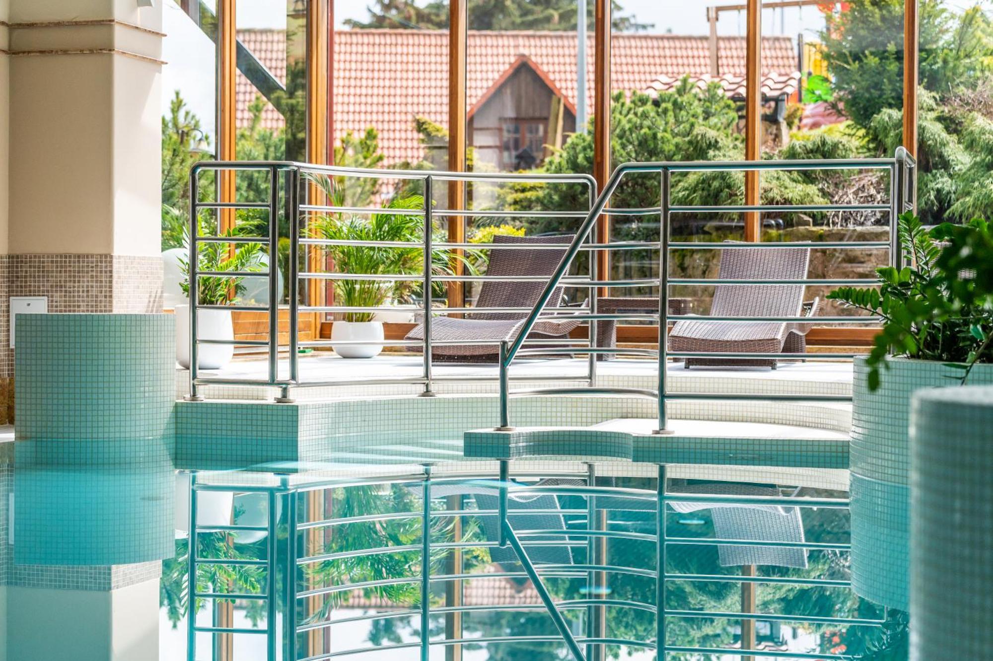 Vital&Spa Resort Szarotka 지엘레니에츠 외부 사진